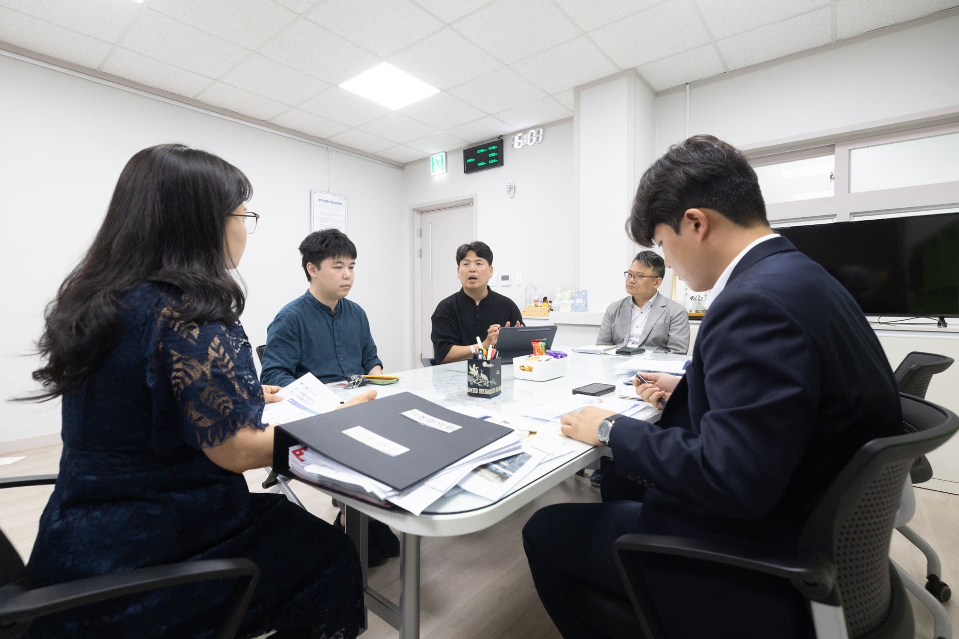 양주시의회 정책 간담회 — 청소년 AI·디지털 권리보호 조례(안) 논의 사진 4