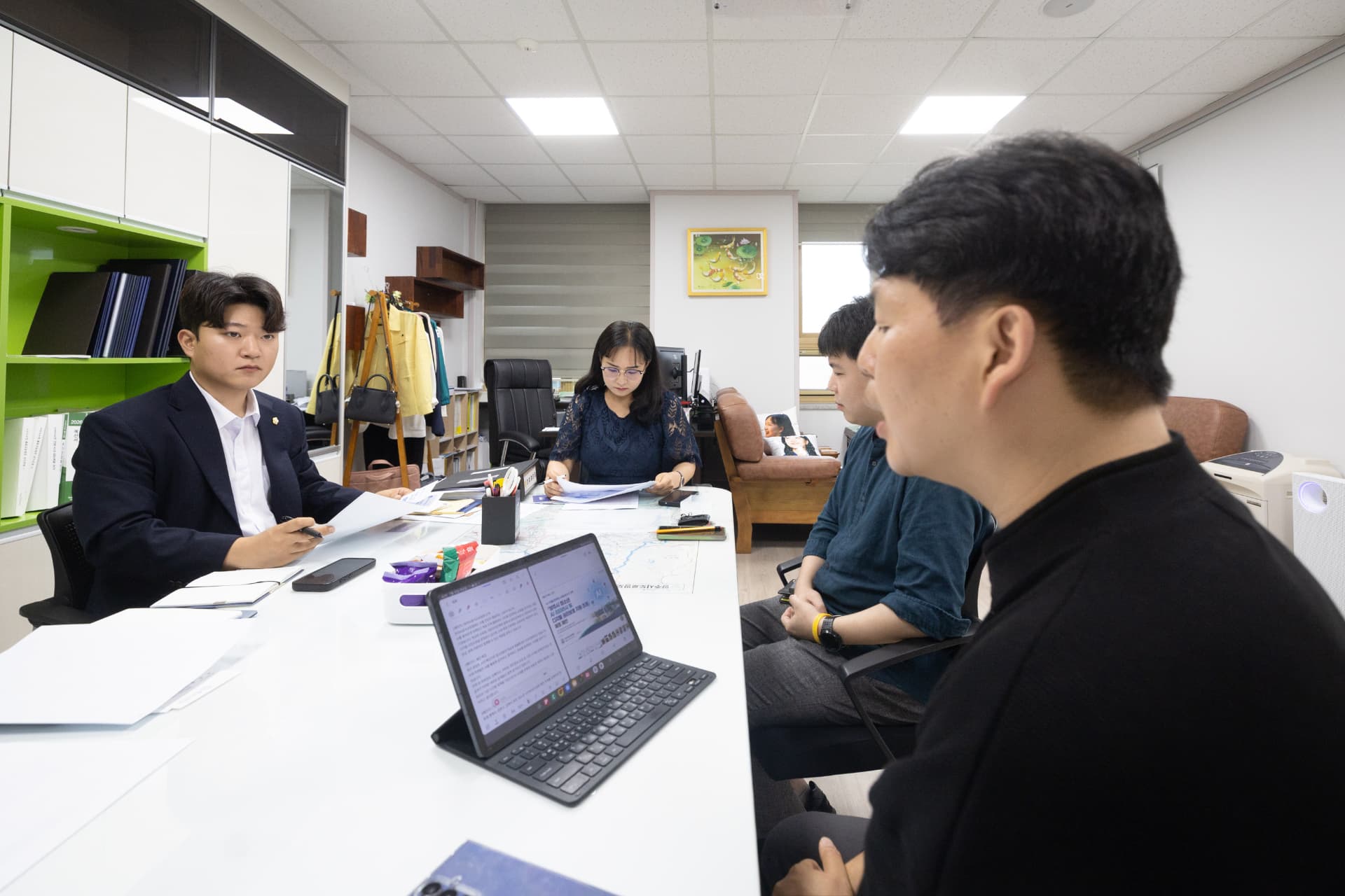 양주시의회 정책 간담회 — 청소년 AI·디지털 권리보호 조례(안) 논의 사진 3